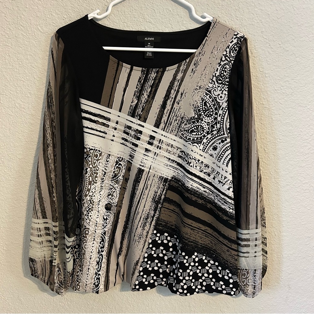 Women’s Blouse